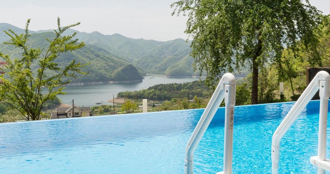 Penatess Pool Villa Cshungdzsu Kültér fotó