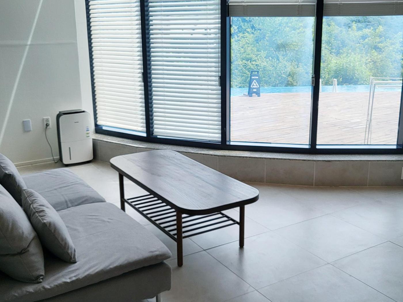 Penatess Pool Villa Cshungdzsu Kültér fotó