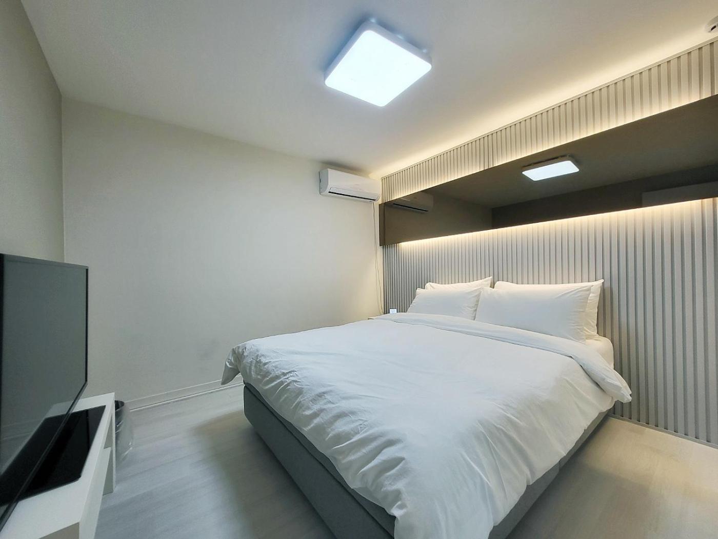 Penatess Pool Villa Cshungdzsu Kültér fotó