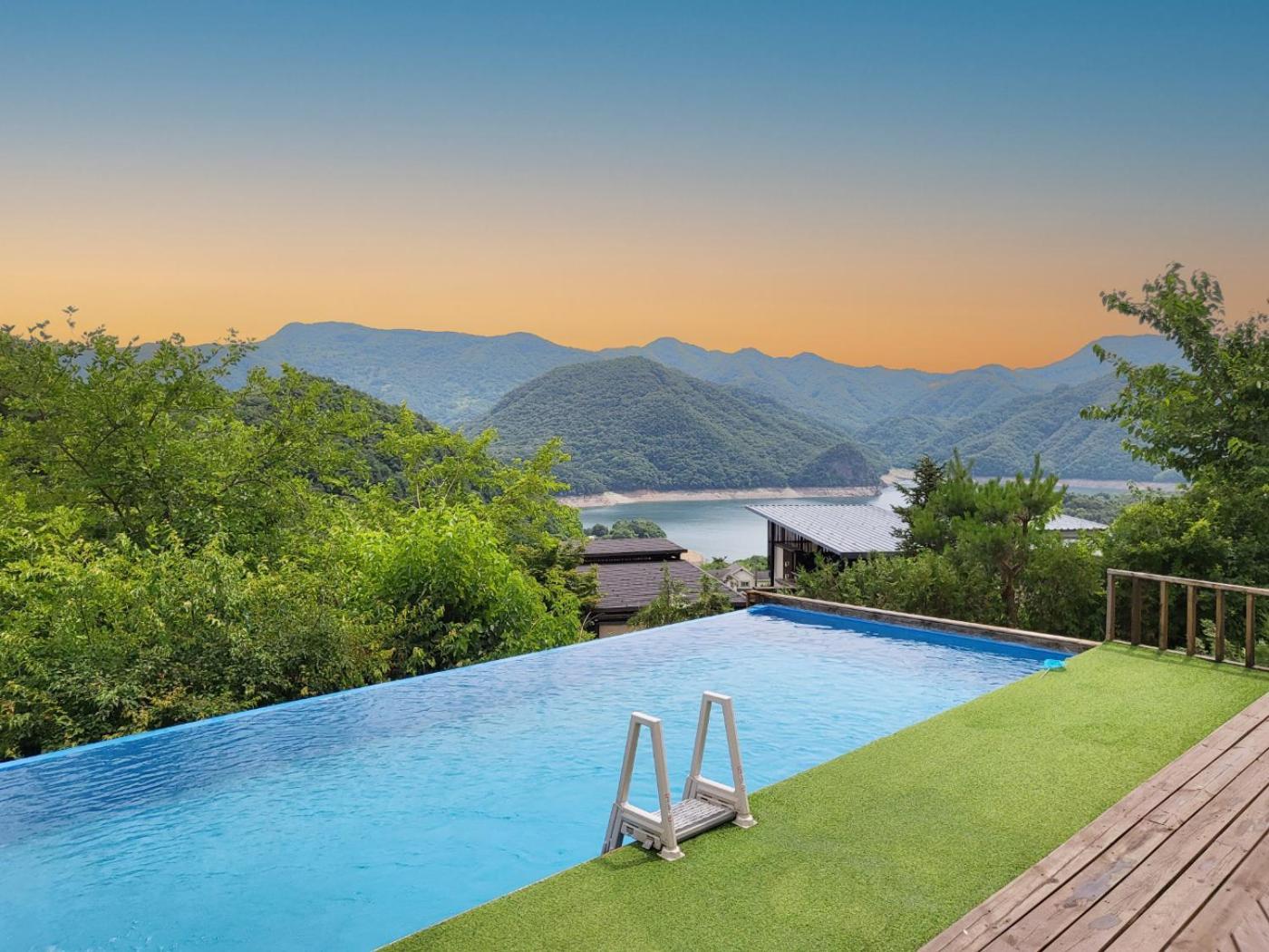 Penatess Pool Villa Cshungdzsu Kültér fotó