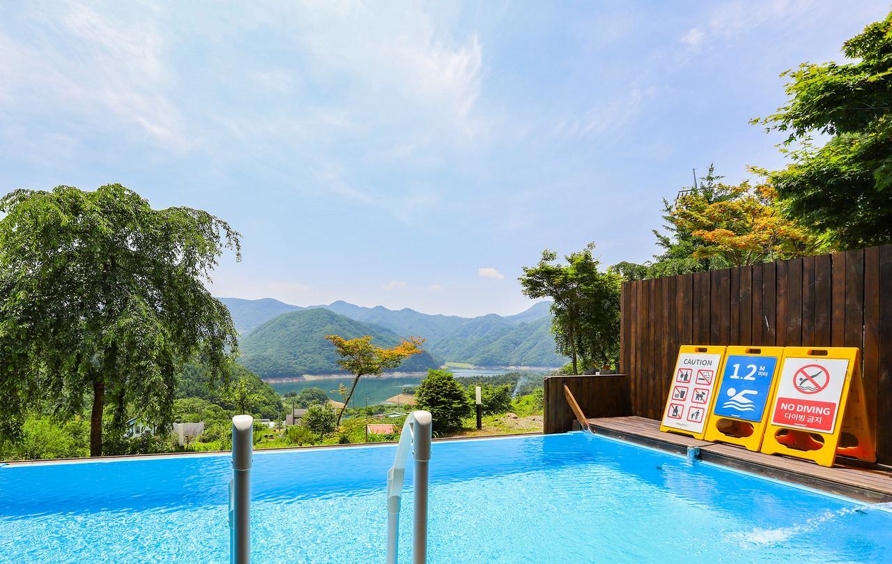 Penatess Pool Villa Cshungdzsu Kültér fotó