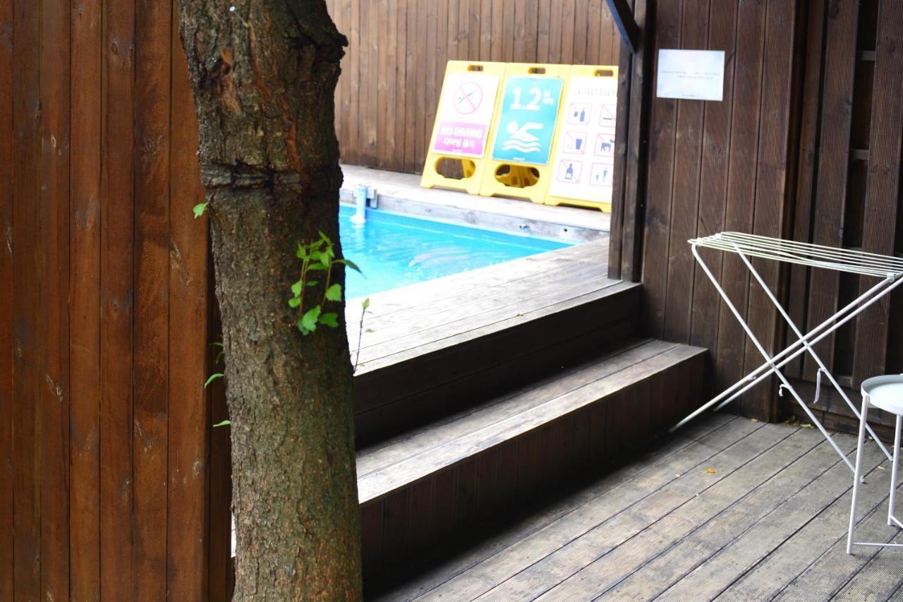 Penatess Pool Villa Cshungdzsu Kültér fotó
